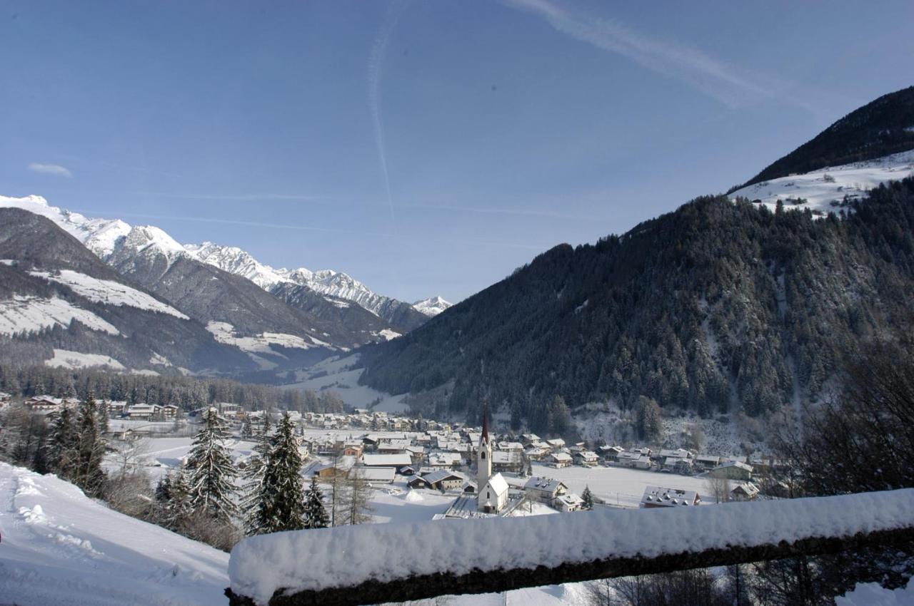 Zum Sonnentor App Larix Apartment Lutago Luaran gambar
